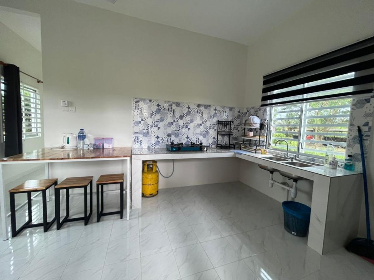 קואלה טרנגאנו Inap Desa Homestay Batu Buruk מראה חיצוני תמונה